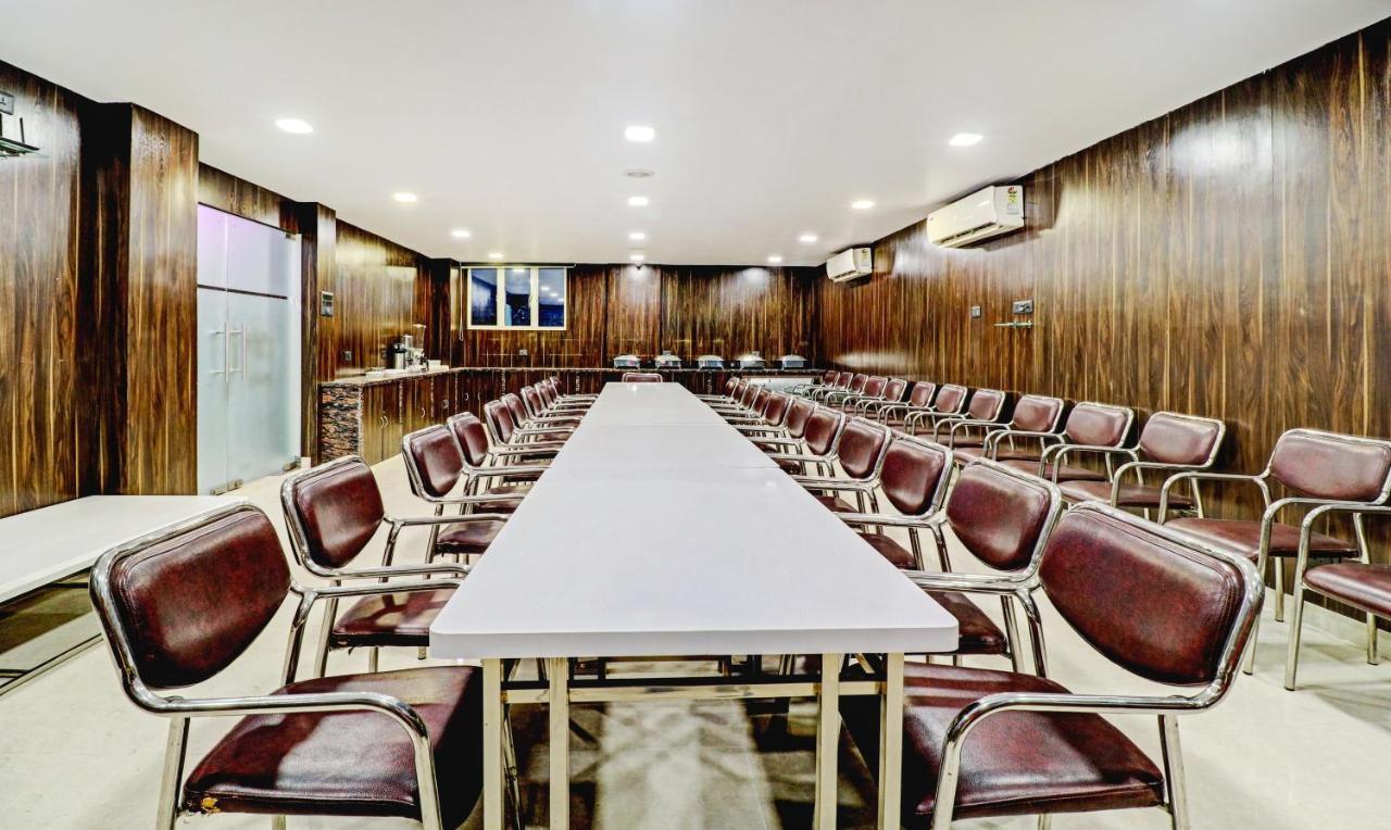 Hotel Treebo Orion Sapphire, Beck Bagan Calcutta  Esterno foto