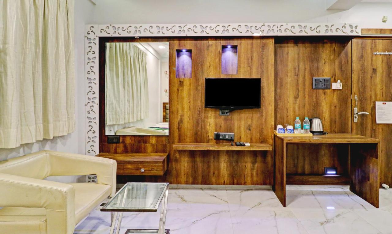 Hotel Treebo Orion Sapphire, Beck Bagan Calcutta  Esterno foto